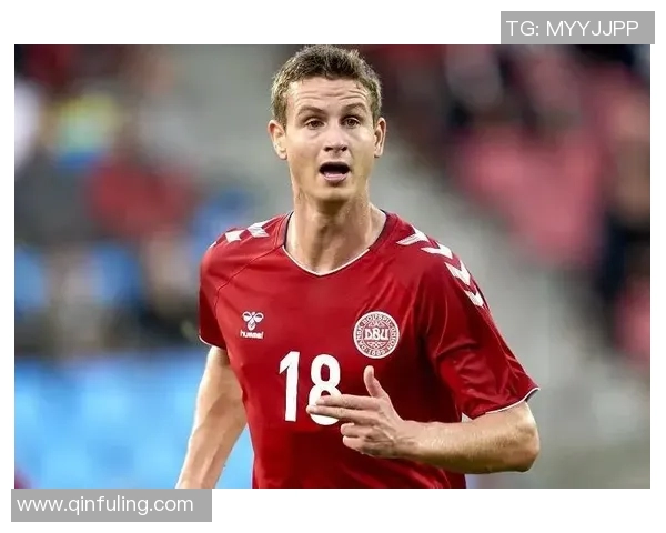 红宝石推荐的足球明星盘点与精彩瞬间回顾 红宝石推荐的足球明星盘点与精彩瞬间回顾